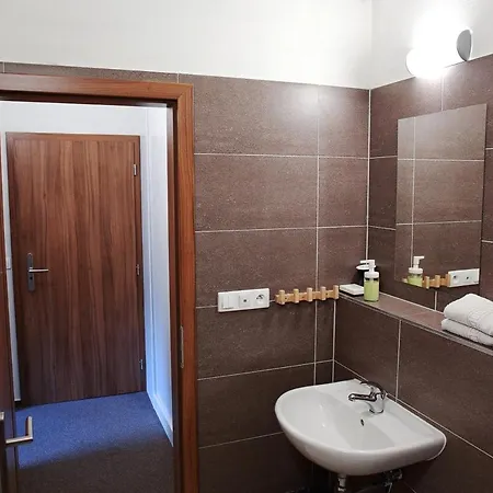 Kouty Nad Desnou 30 Apartman شقة *